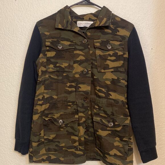 Gypsy Warrior Canvas Green Camo Jacket with Black Sweatshirt Sleeves - Picture 2 of 6